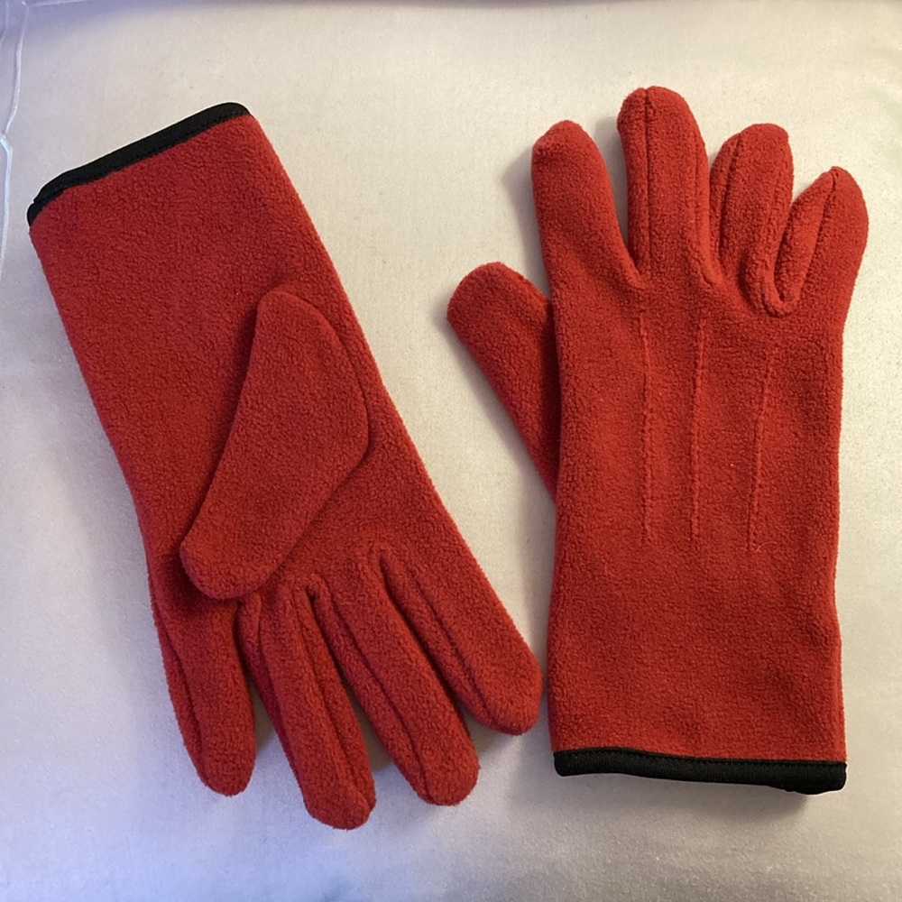 Ladies Wine Coloured Gloves With Black Stretchy Trim